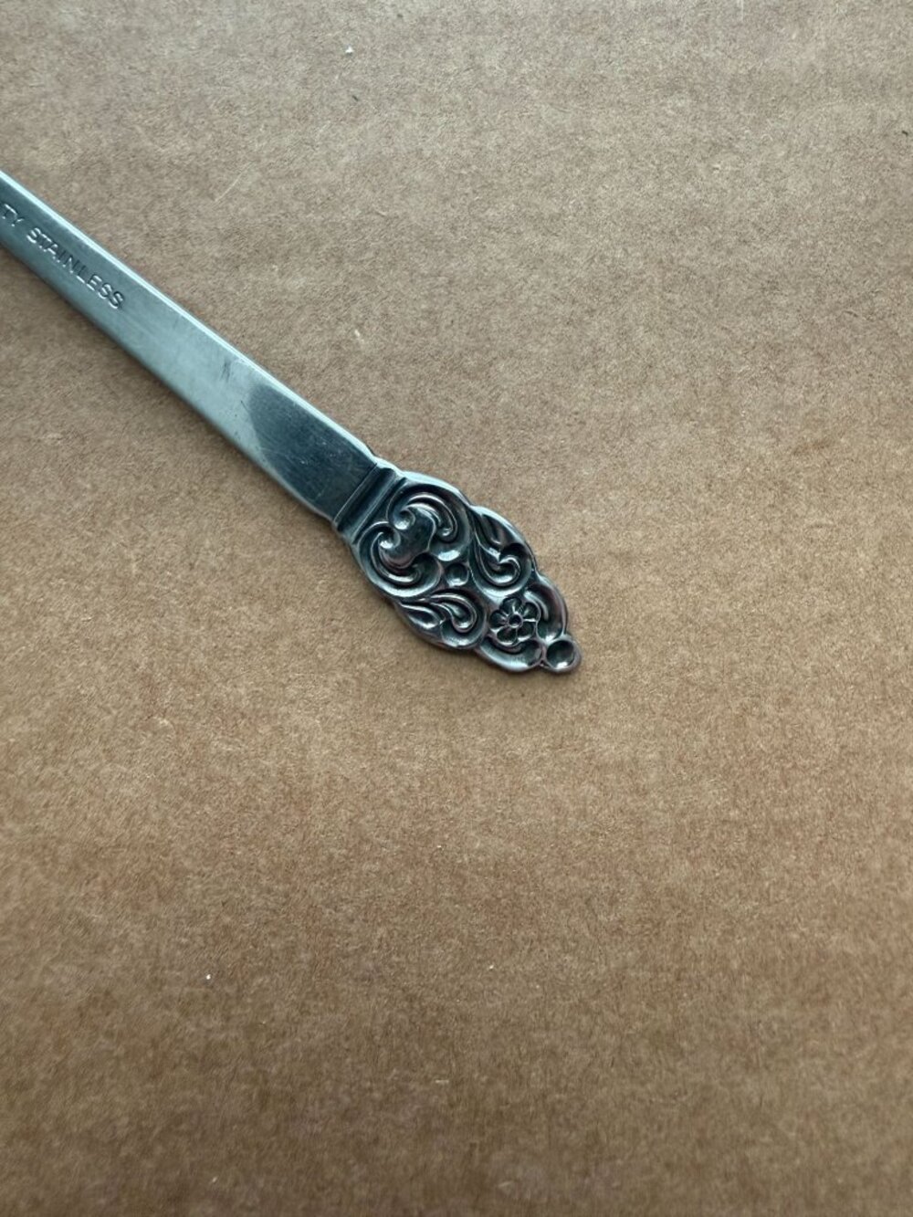 Oneida Community Vinland (Stainless) Pattern Pierced Pie Server 9 1/2 inch - Picture 5 of 6